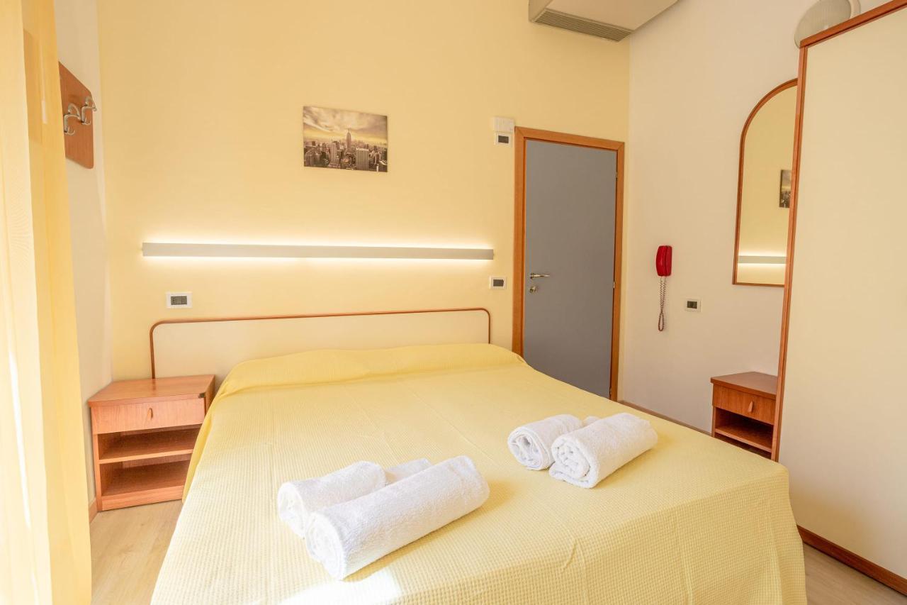 Hotel Paola Garden - Nuova Gestione Bellariva Di Rimini Luaran gambar