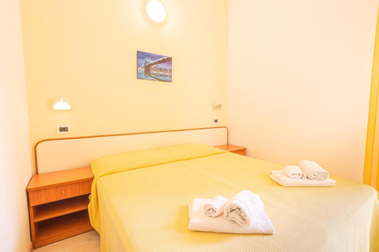 Hotel Paola Garden - Nuova Gestione Bellariva Di Rimini Luaran gambar
