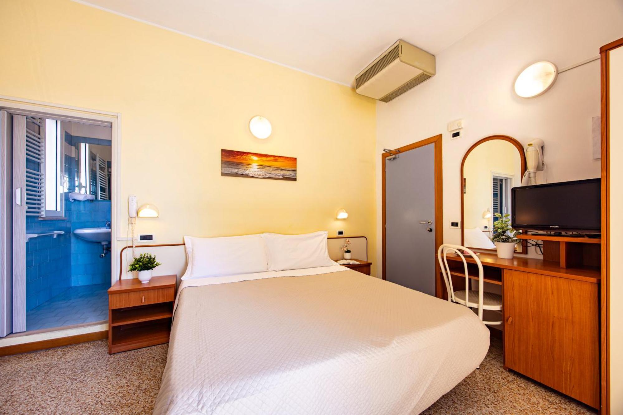 Hotel Paola Garden - Nuova Gestione Bellariva Di Rimini Luaran gambar