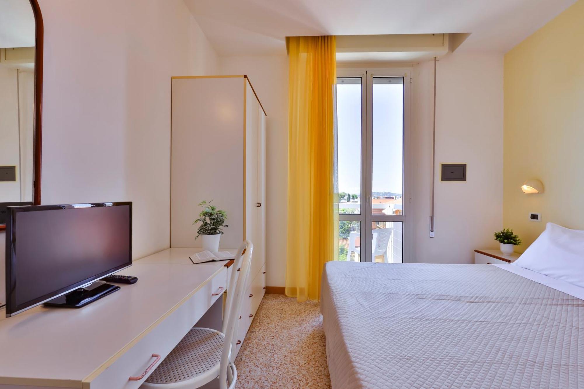 Hotel Paola Garden - Nuova Gestione Bellariva Di Rimini Luaran gambar