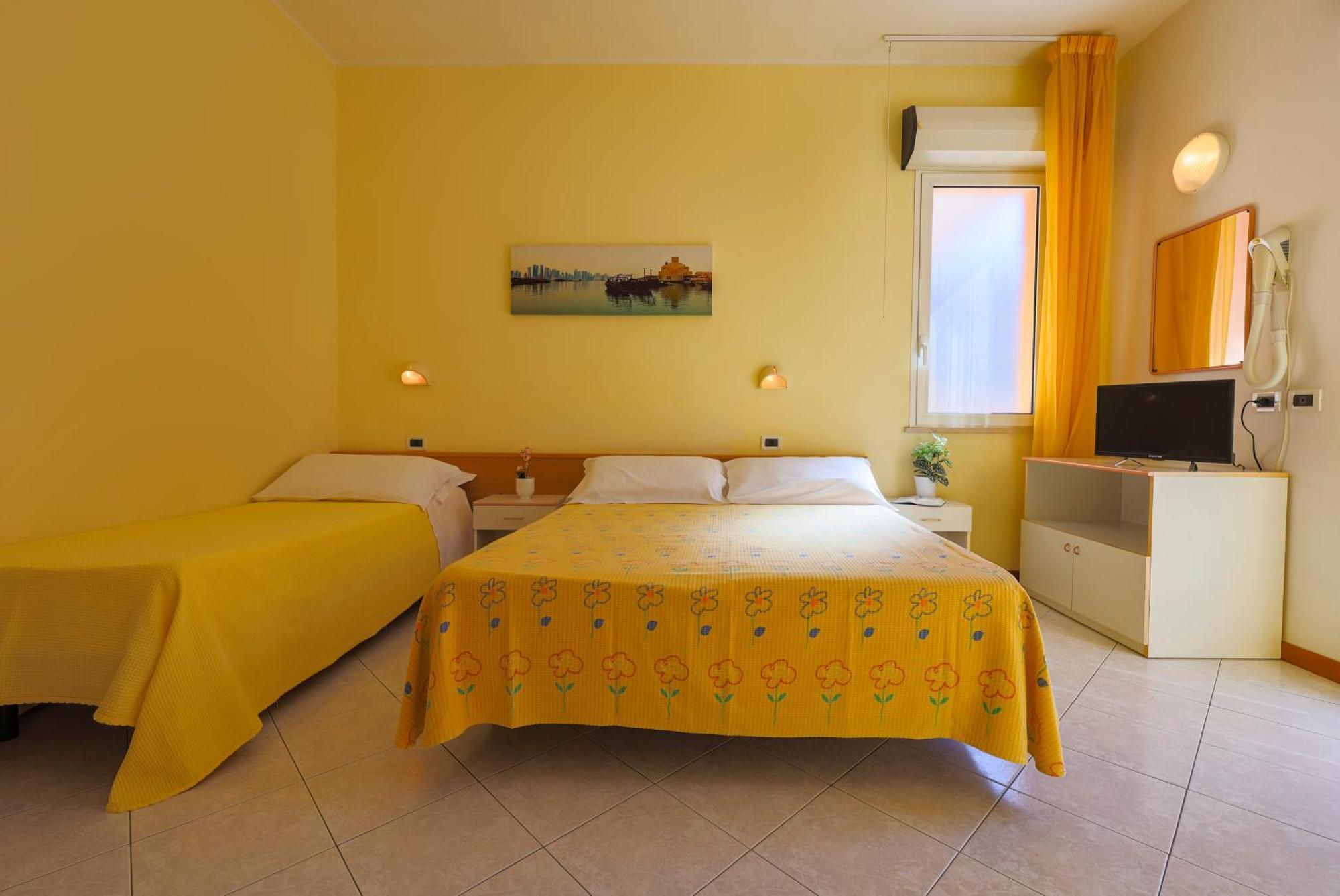 Hotel Paola Garden - Nuova Gestione Bellariva Di Rimini Luaran gambar