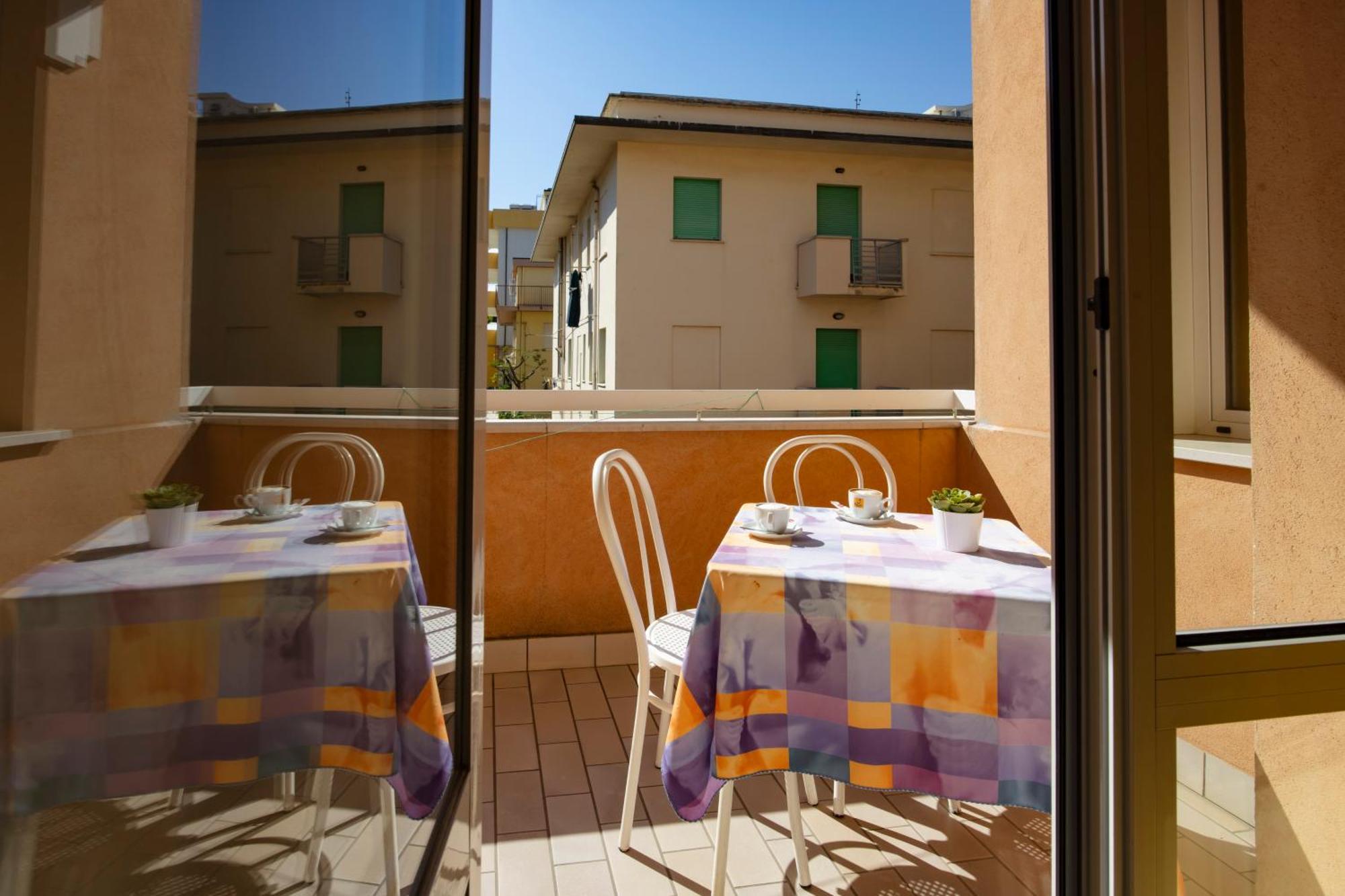 Hotel Paola Garden - Nuova Gestione Bellariva Di Rimini Luaran gambar