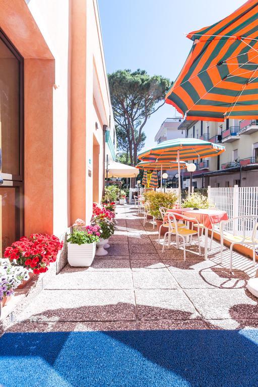 Hotel Paola Garden - Nuova Gestione Bellariva Di Rimini Luaran gambar