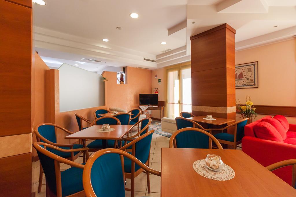 Hotel Paola Garden - Nuova Gestione Bellariva Di Rimini Luaran gambar