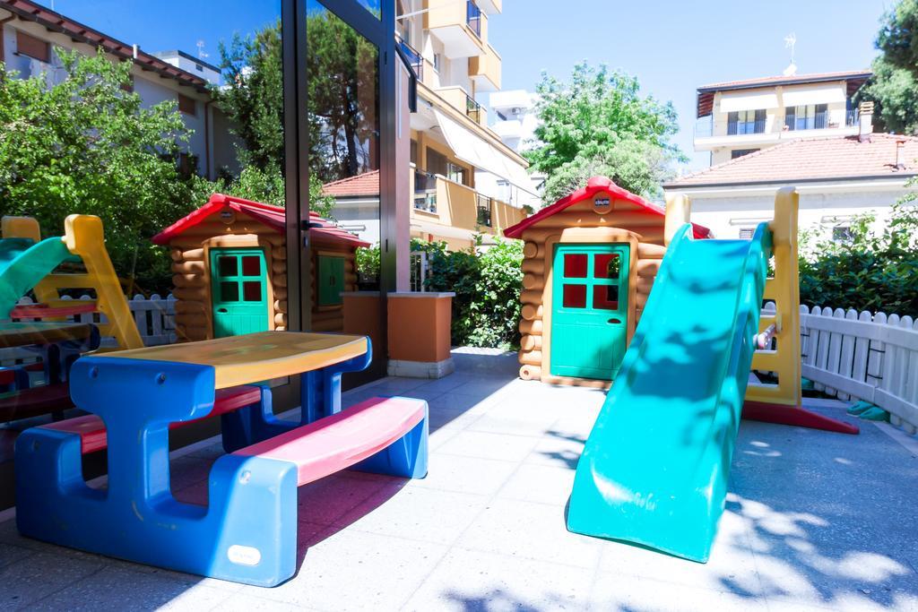 Hotel Paola Garden - Nuova Gestione Bellariva Di Rimini Luaran gambar