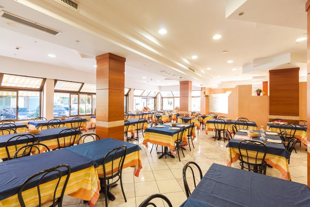 Hotel Paola Garden - Nuova Gestione Bellariva Di Rimini Luaran gambar