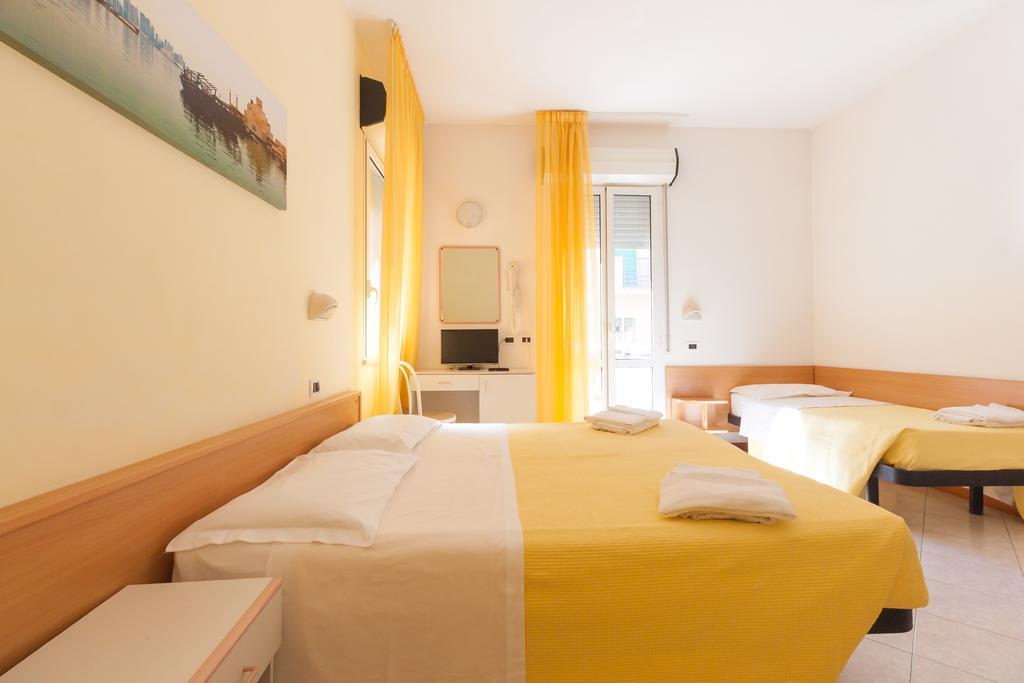 Hotel Paola Garden - Nuova Gestione Bellariva Di Rimini Luaran gambar